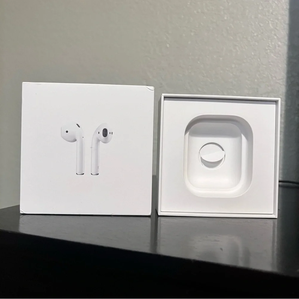 Empty Apple Airpods 2nd Gen Box